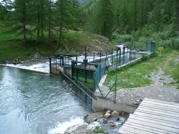 prise d'eau centrale alpes serhy.fr producteur d'énergie hydroélectrique savoie france