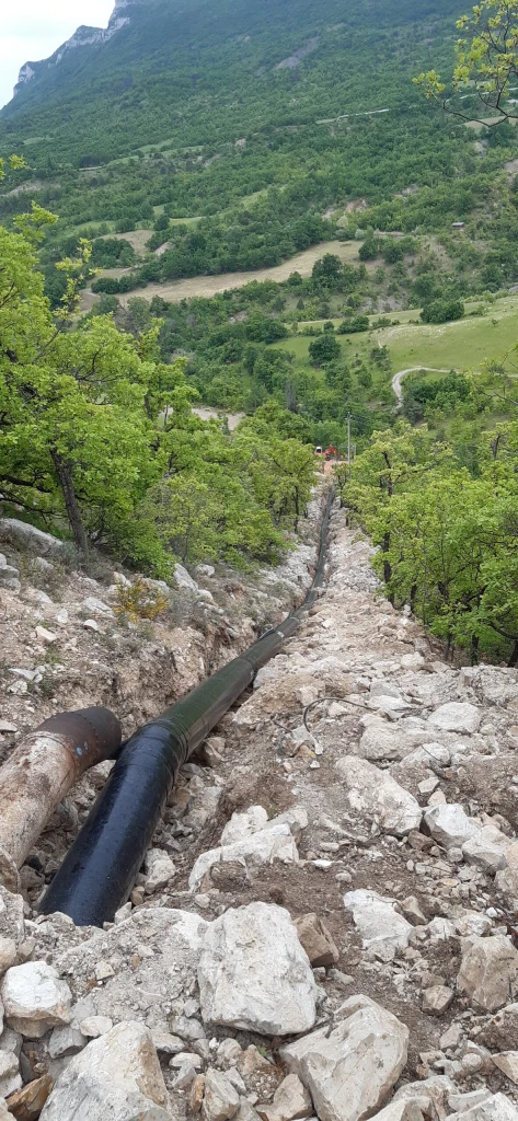 pose conduite forcée clarescombes serhy.fr producteur d'énergie hydroélectrique alpes 04 05 france