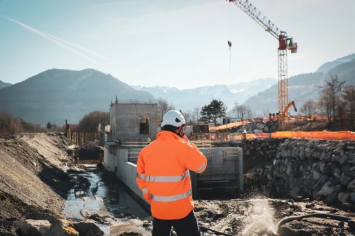 construction site hydroélectrique serhy.fr producteur d'énergie hydroélectrique paca rhones alpes occitanie